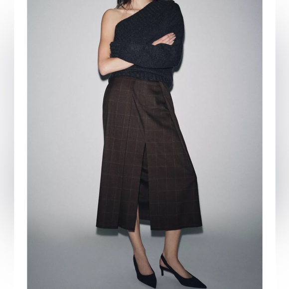 Zara Dresses & Skirts - ZARA Brown Plaid Women's Skirt